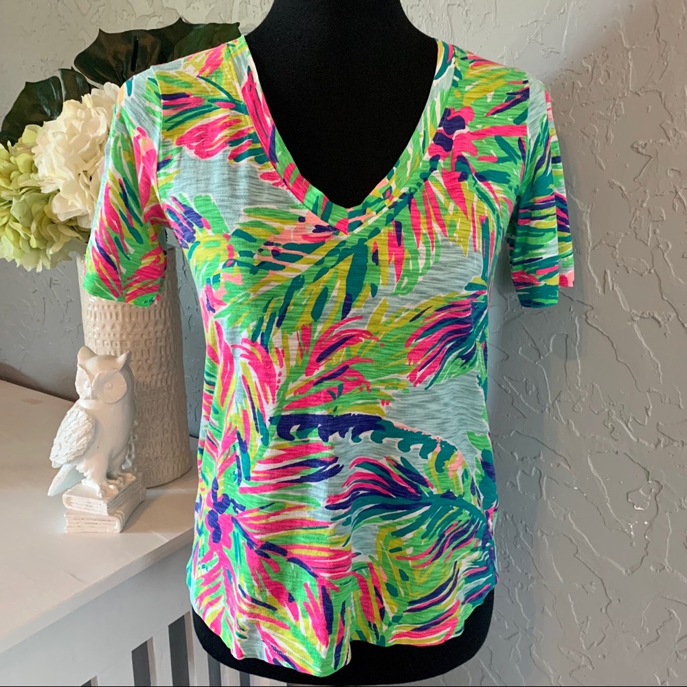 💕LILLY PULITZER💕 Tropical Palm Tree Print Shirt